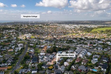 Photo of property in 8a Serrata Place, Browns Bay, Auckland, 0630