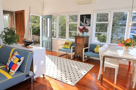 Photo of property in 53 Todman Street, Brooklyn, Wellington, 6021