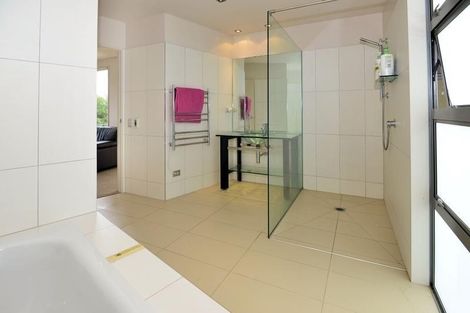 Photo of property in 137 Wade River Road, Wade Heads, Whangaparaoa, 0932