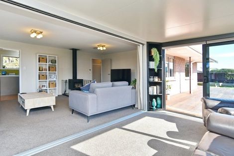 Photo of property in 177b Grimseys Road, Redwood, Christchurch, 8051