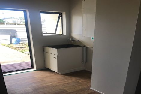 Photo of property in 9b Penton Road, Stanmore Bay, Whangaparaoa, 0932