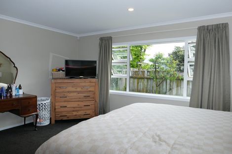 Photo of property in 37 Gallipoli Place, Paraparaumu, 5032