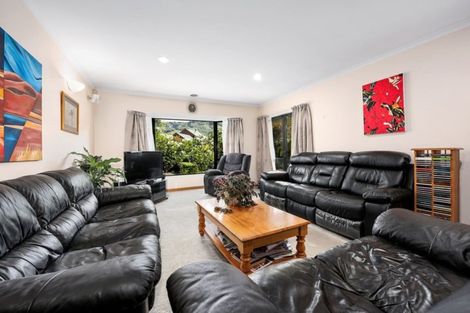 Photo of property in 3 Alleys Way, Ebdentown, Upper Hutt, 5018