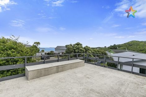 Photo of property in 17 Maple Grove, Maungaraki, Lower Hutt, 5010