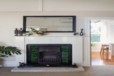 Photo of property in 81a Rangatira Road, Beach Haven, Auckland, 0626