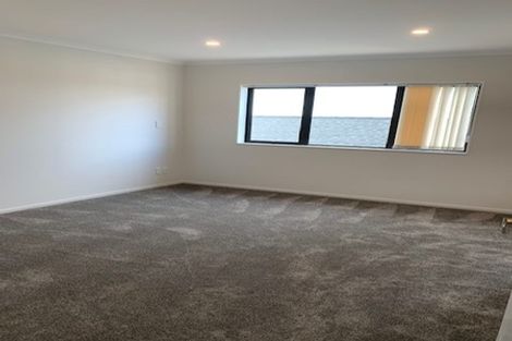 Photo of property in 40 Cooladawson Drive, Flat Bush, Auckland, 2019