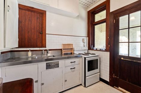 Photo of property in 2 Mersey Street, Island Bay, Wellington, 6023