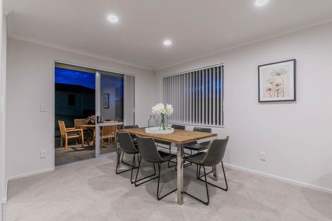 Photo of property in 36 Nimstedt Avenue, Oteha, Auckland, 0632