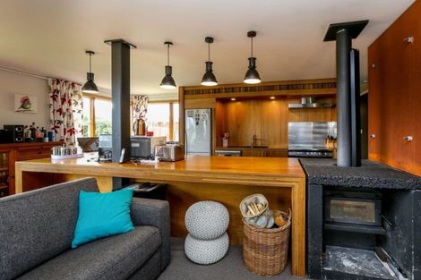 Photo of property in 25 Manu Crescent, Upper Vogeltown, New Plymouth, 4310