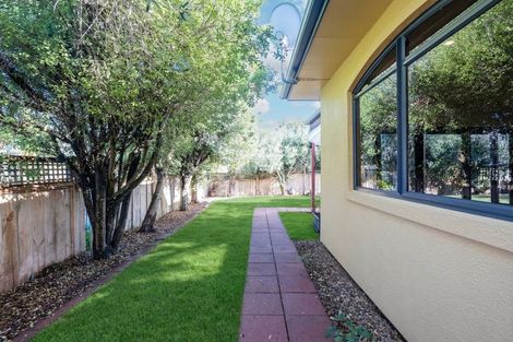 Photo of property in 42 Ayrshire Drive, Grandview Heights, Hamilton, 3200