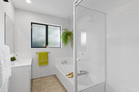 Photo of property in 60 Lowes Road, Rolleston, 7614