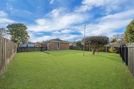 Photo of property in 9 Chibnall Place, Conifer Grove, Takanini, 2112