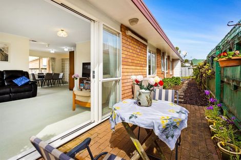 Photo of property in 18 Maurice Borich Place, Henderson, Auckland, 0610