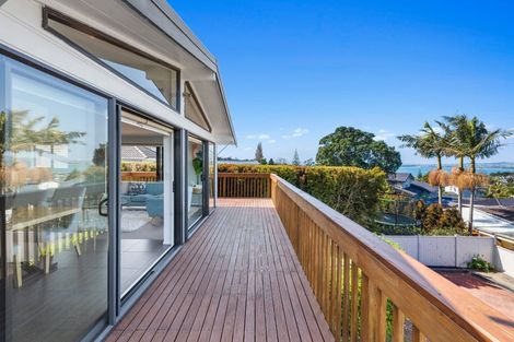 Photo of property in 4 Advene Road, Cockle Bay, Auckland, 2014