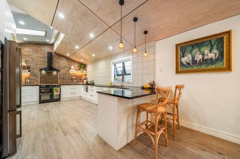 Photo of property in 54 Granville Street, Silverstream, Upper Hutt, 5019