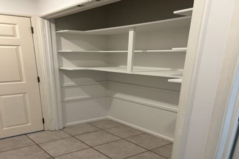 Photo of property in 4/52 Taharoto Road, Takapuna, Auckland, 0622