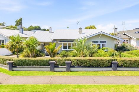 Photo of property in 26 College Street, College Estate, Whanganui, 4500