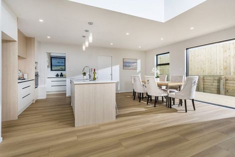 Photo of property in 35 Pinecrest Drive, Gulf Harbour, Whangaparaoa, 0930