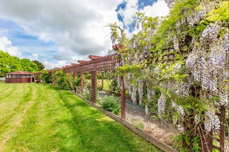 Photo of property in 2 Ivy Lane, Ohau, Levin, 5570