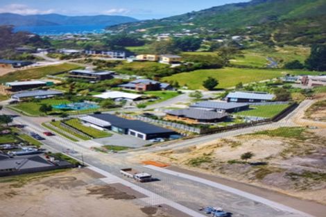 Photo of property in 2 Raukura Rise, Picton, 7220