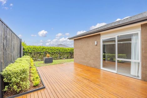 Photo of property in 69 Nobilo Road, Kumeu, 0810