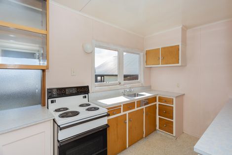 Photo of property in 24 Avon Street, South Hill, Oamaru, 9400