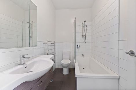 Photo of property in 2/27 Powell Street, Avondale, Auckland, 1026