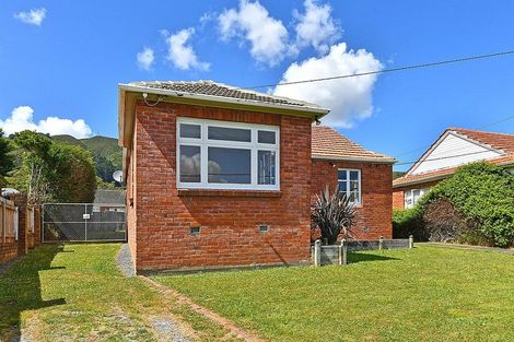 Photo of property in 164 Waddington Drive, Naenae, Lower Hutt, 5011