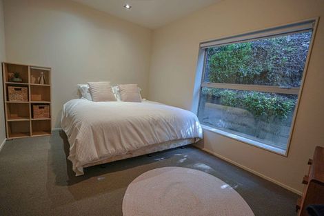 Photo of property in 9b Onslow Road, Khandallah, Wellington, 6035