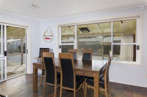 Photo of property in 12a Valerie Place, Redwood, Christchurch, 8051