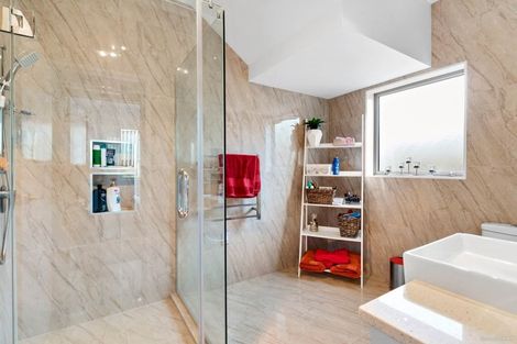 Photo of property in 33 Dawood Place, The Gardens, Auckland, 2105