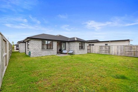 Photo of property in 24 Furlong Road, Papamoa, 3118