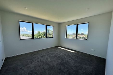 Photo of property in 42f Donegal Park Drive, Flat Bush, Auckland, 2019