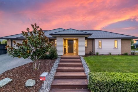 Photo of property in 2 Bernice Crescent, Yaldhurst, Christchurch, 8042