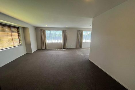 Photo of property in 19 Lake Panorama Drive, Henderson, Auckland, 0612
