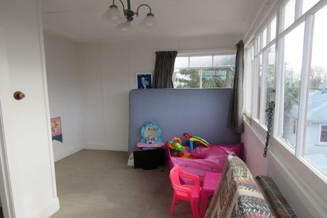Photo of property in 48 Heywood Terrace, Richmond, Christchurch, 8013