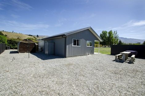 Photo of property in 20 Pisa Moorings Road, Mount Pisa, Cromwell, 9383