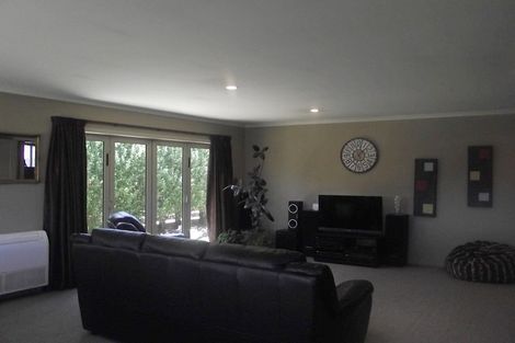 Photo of property in 31 Fisher Place, Carterton, 5713