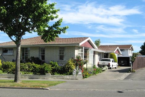 Photo of property in 1/47 Woodbury Street, Russley, Christchurch, 8042