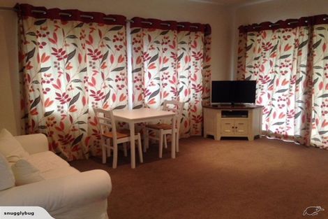 Photo of property in 1/2 Merwood Lane, Devonport, Auckland, 0624