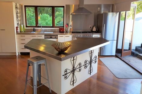 Photo of property in 6a Channel View Road, Campbells Bay, Auckland, 0630