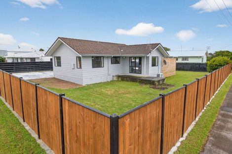 Photo of property in 5 Cemetery Road, Sanson, 4817