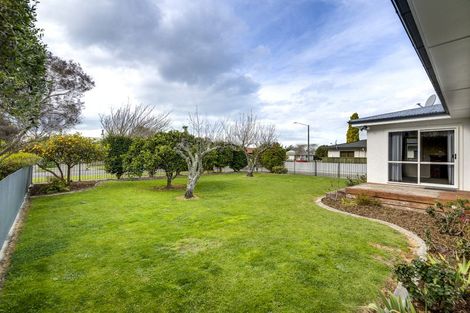 Photo of property in 17 Hinton Road, Taradale, Napier, 4112