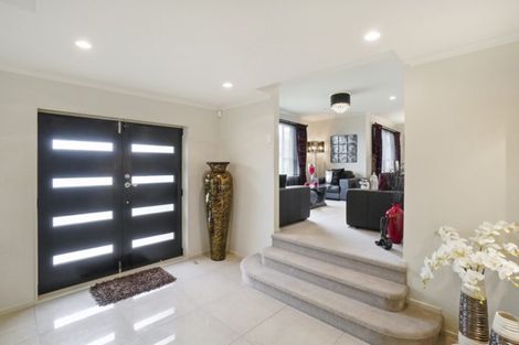 Photo of property in 4 Andy Crescent, Flat Bush, Auckland, 2016