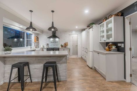 Photo of property in 34 Cedar Drive, Paraparaumu Beach, Paraparaumu, 5032