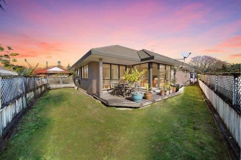 Photo of property in 26 Carriage Close, Northpark, Auckland, 2013