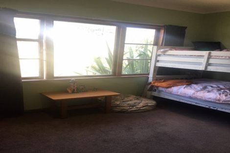 Photo of property in 35 Coates Street, Tawa, Wellington, 5028