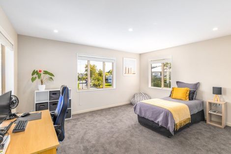 Photo of property in 40 Birkdale Drive, Shirley, Christchurch, 8061