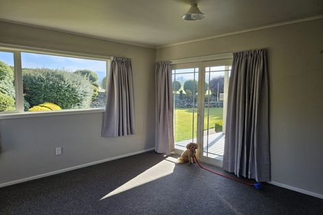 Photo of property in 27 Allan Street, Waimate, 7924