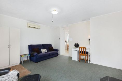 Photo of property in 96a Wainuiomata Road, Wainuiomata, Lower Hutt, 5014